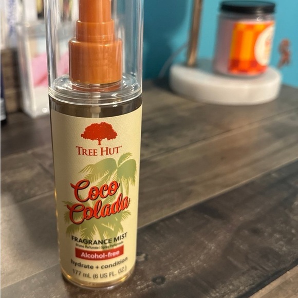 Tree Hut Coco Colada Fragrance Mist - Picture 1 of 4